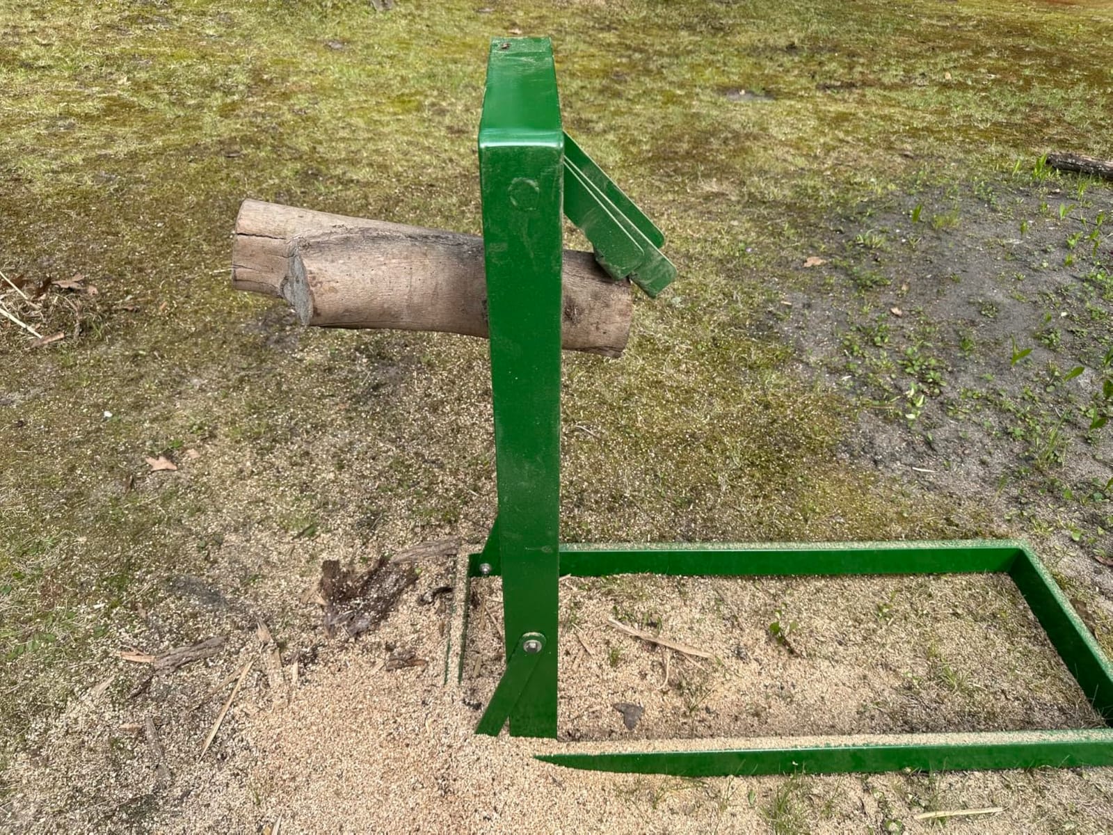Log Holder Stand for Cutting Firewood, Heavy-Duty Steel Sawhorse with Self-Gripping Swing Arms, Hands-Free Wood Cutting Support for Chainsaw Use customer photo 2