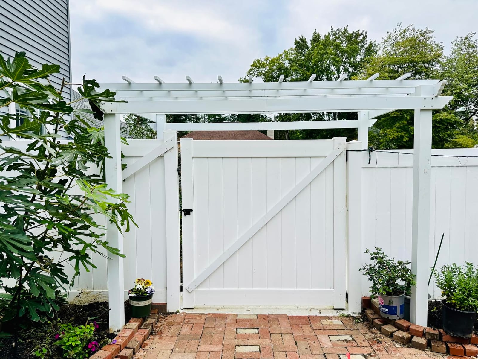 Aoxun 12' x 10' Outdoor Pergola with Trellis Roof & Adjustable Canopy customer photo 1